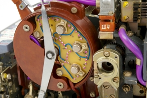 Close-up of the Magic Circuit inside the MODE selector