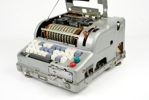 Czech version of the Russian M-125-3 cipher machine