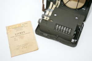 Hagelin C-446 with Dutch Naval maintenance book (LiIVRET)