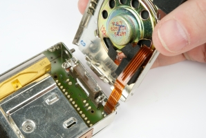 Separating the speaker from the radio